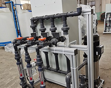 公司准备采购一套全新、科技、效率的包装机用于金山工厂的生产