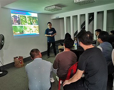 上海联业总公司蒋总给江西分公司培训